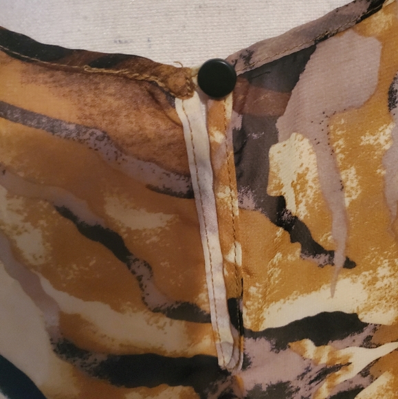 Tank - Picture 3 of 3